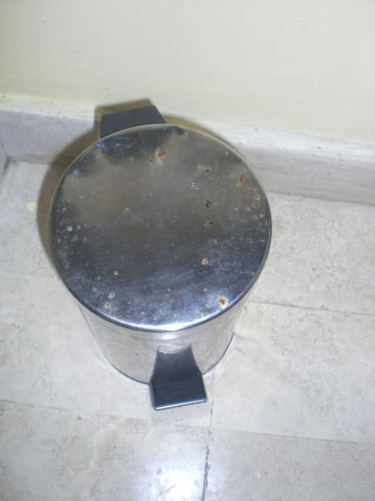 Verrosteter Kosmetikeimer Grand Palladium Kantenah Resort & Spa