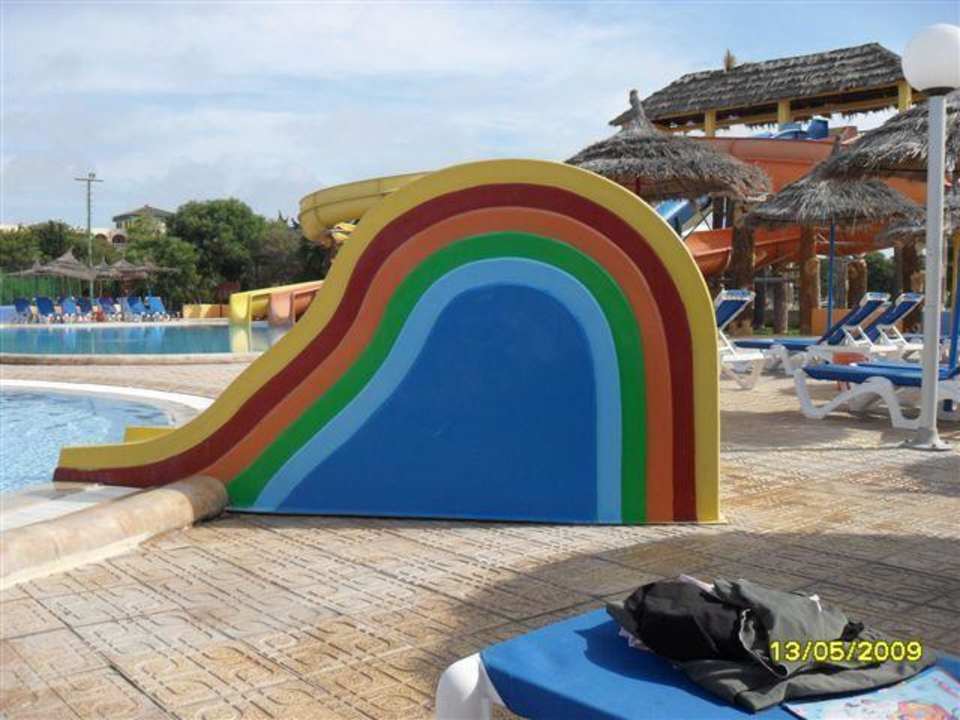 Kinderpool mit Rutsche Hawai Beach Club