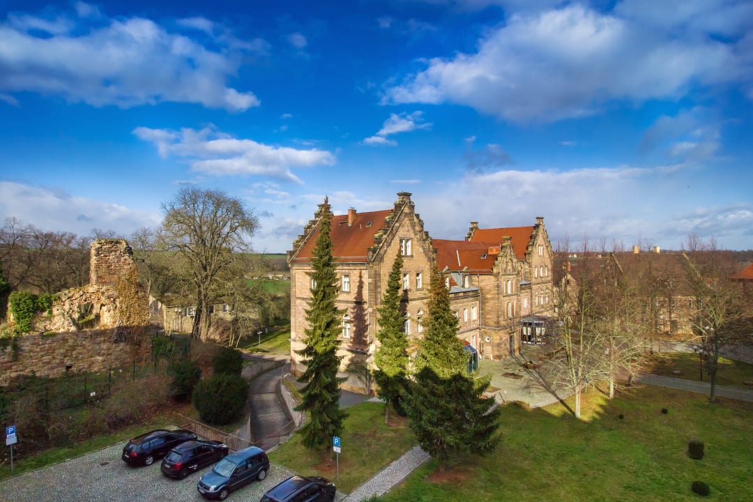 Außenansicht Hotel Schloss Nebra & Annex Himmelsscheibe