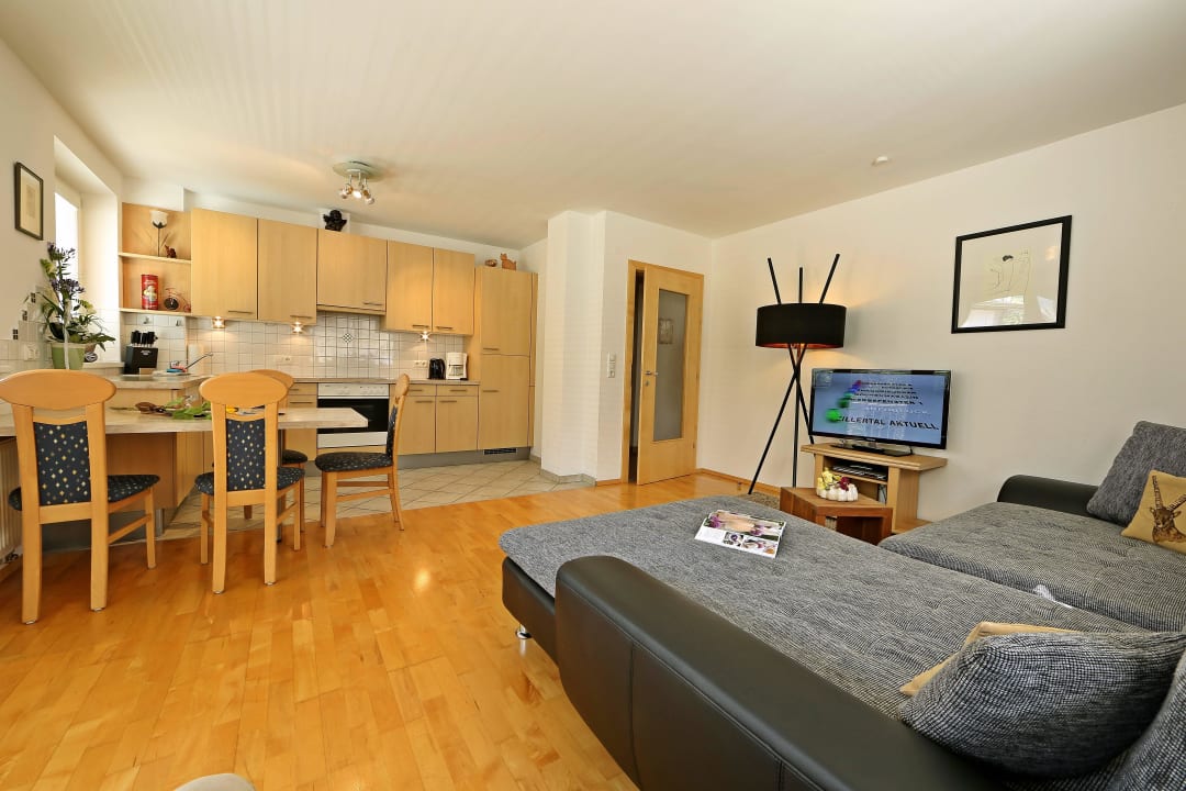 Wohn Küchenbereich 1.Stock Alpen Appartements Moigg