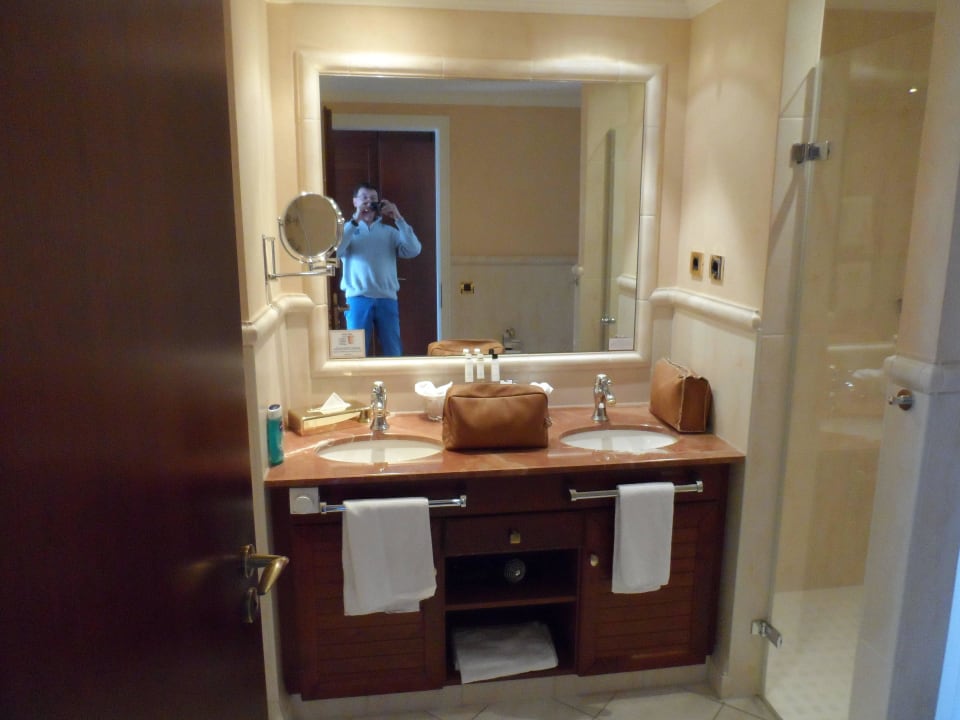 Doppelwaschbecken Hotel Gran Belveder