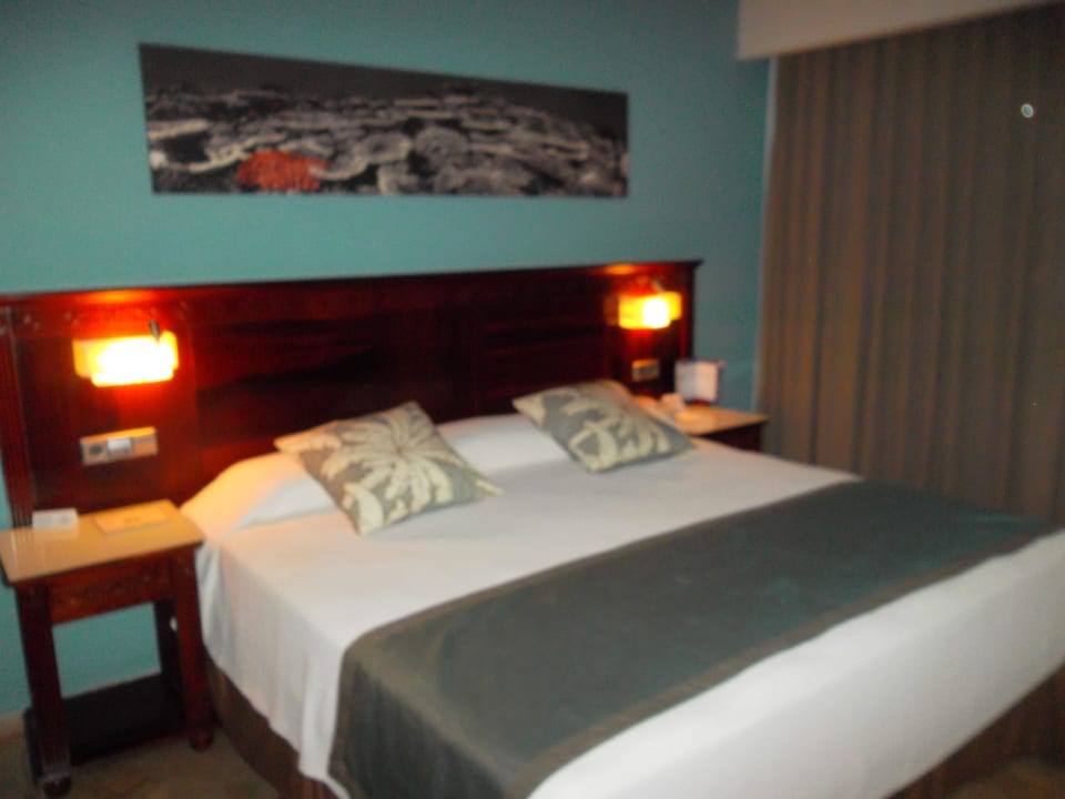 Schönes großes Bett Grand Palladium Select Bávaro Resort & Spa