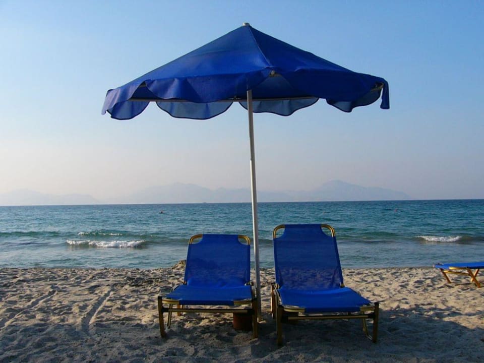 Am Strand... Neptune Luxury Resort