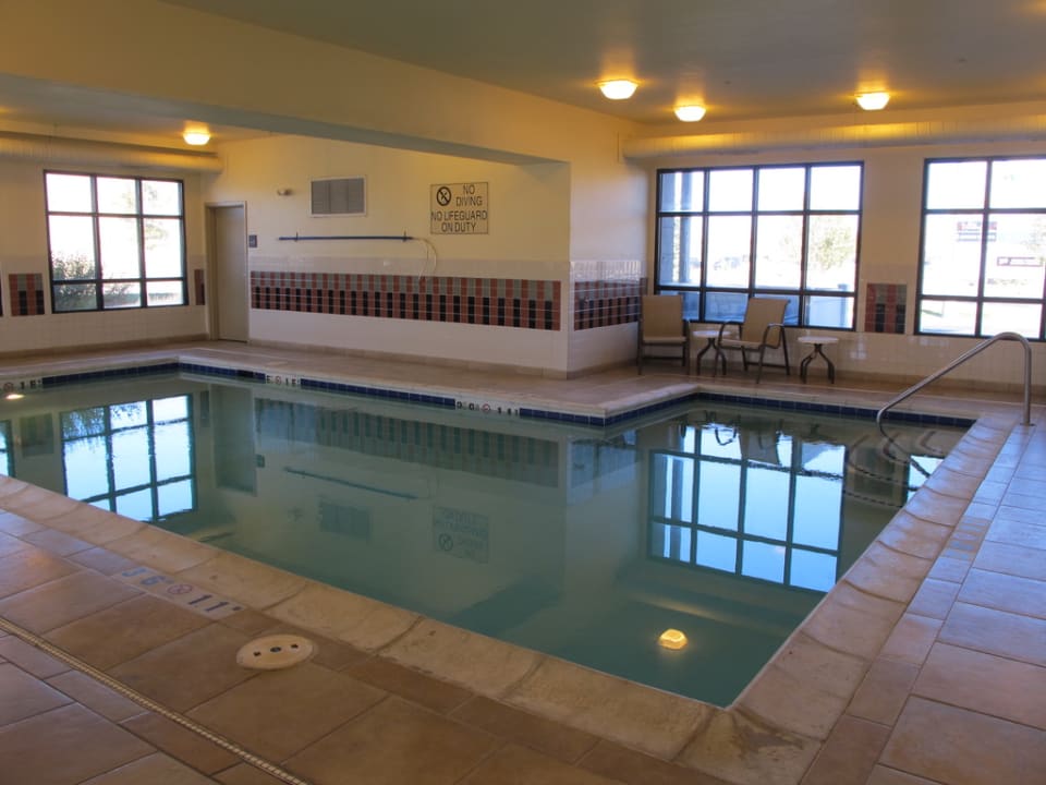 Pool Hotel Hampton Inn Rock Springs