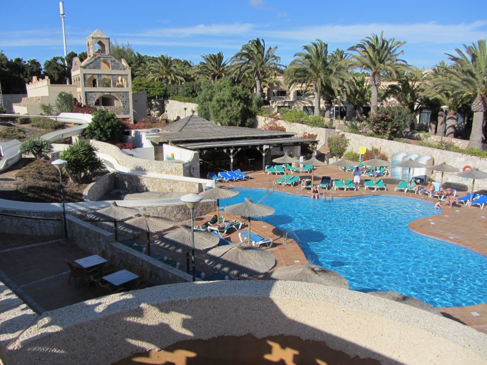 2. Pool SBH Monica Beach Resort