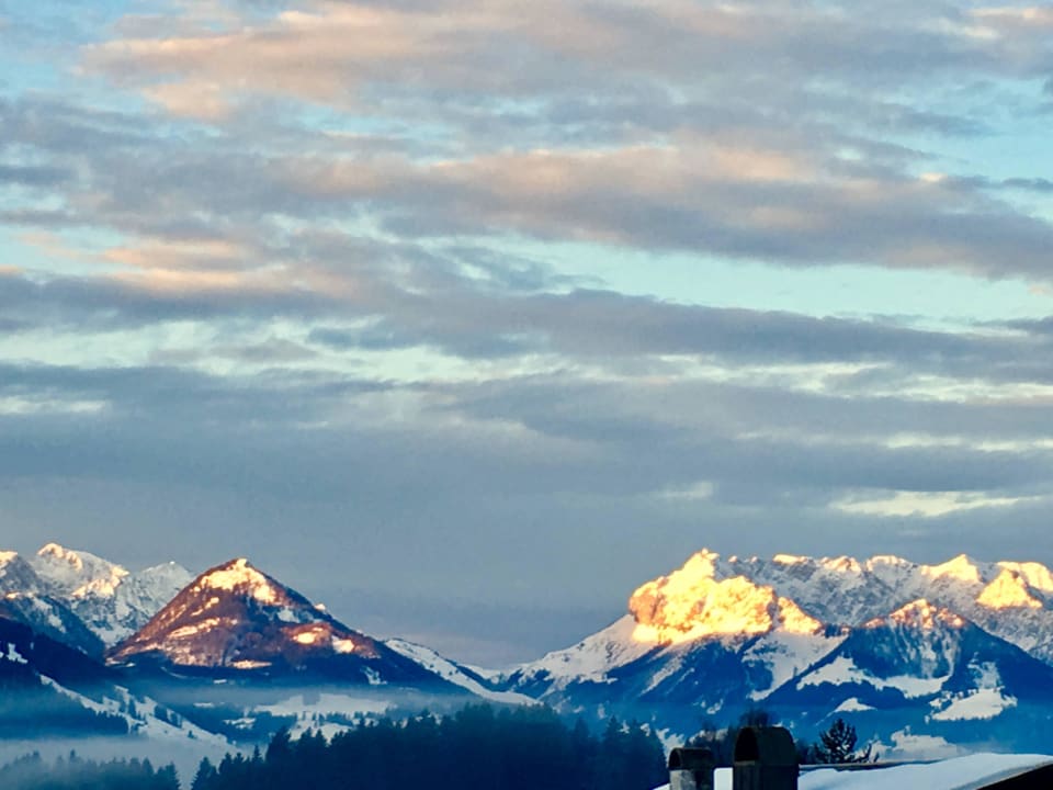 "guten Morgen" Blick auf die schöne Bergwelt  Hotel Zum Postillion