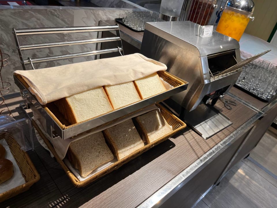 Gastro Hotel Cozi Resort