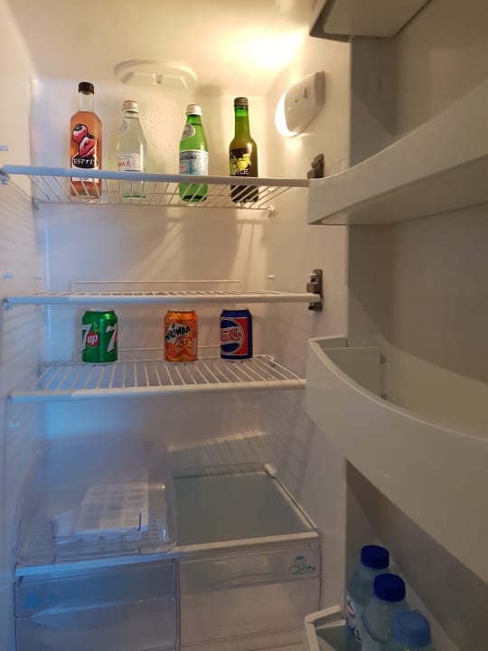 Zimmer Rose Rayhaan by Rotana