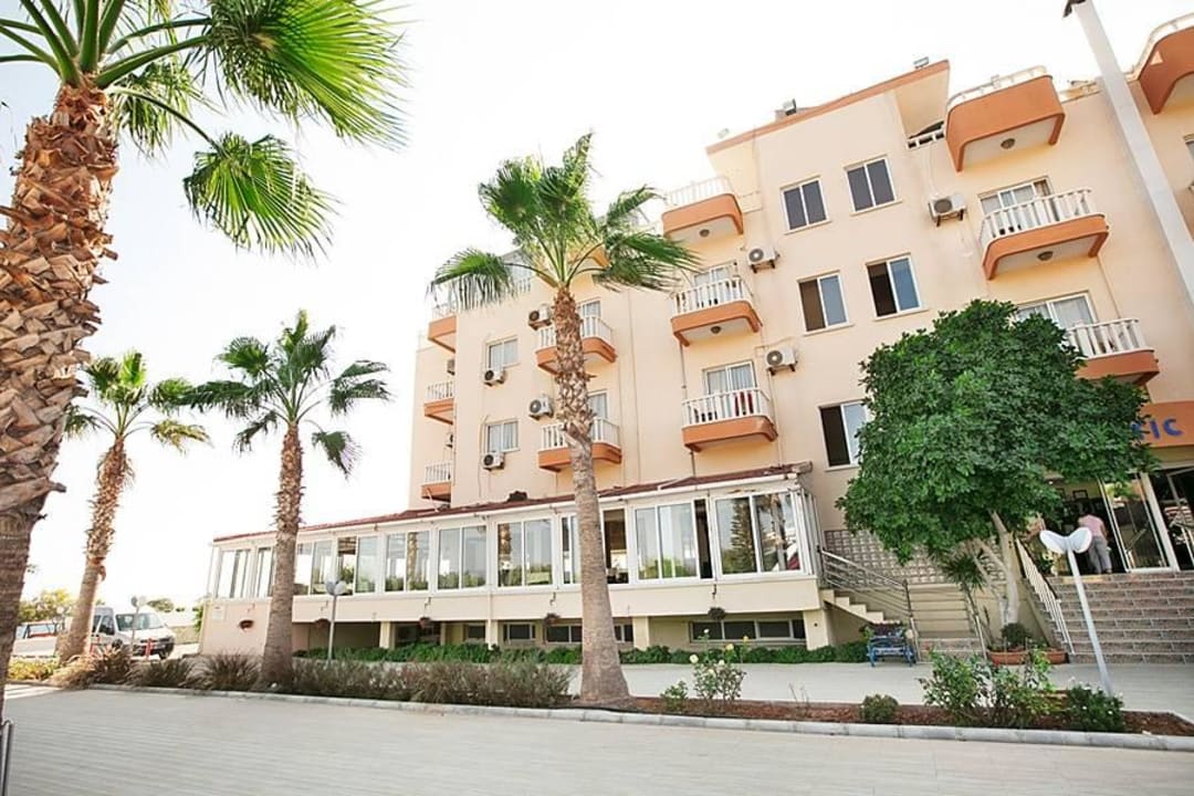 Exotic hotel Exotic Hotel & Spa