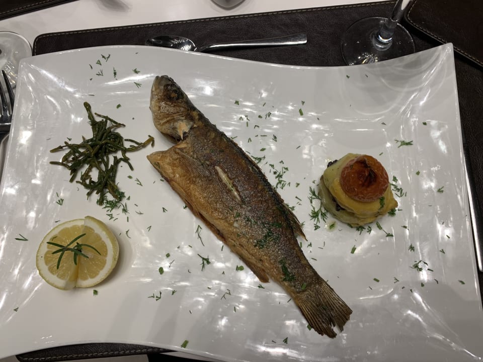 Gastro Melas Resort Hotel