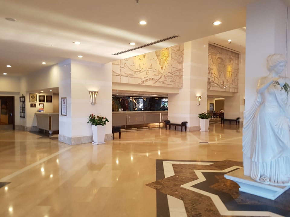 Lobby Starlight Resort Hotel