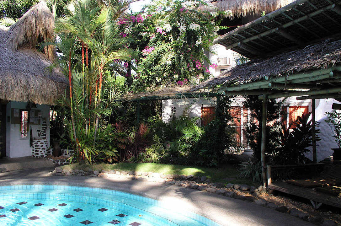 Poolbereich Hotel El Dorado Beach Resort