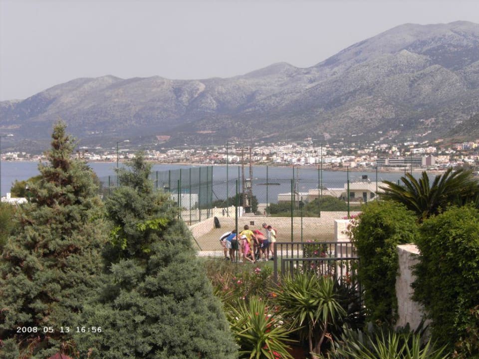 Blick von der Poolbar auf Stalis Grand Hotel Holiday Resort
