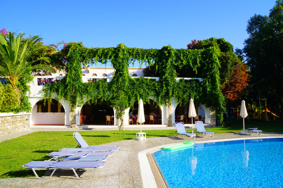 Pool Ekaterini Hotel