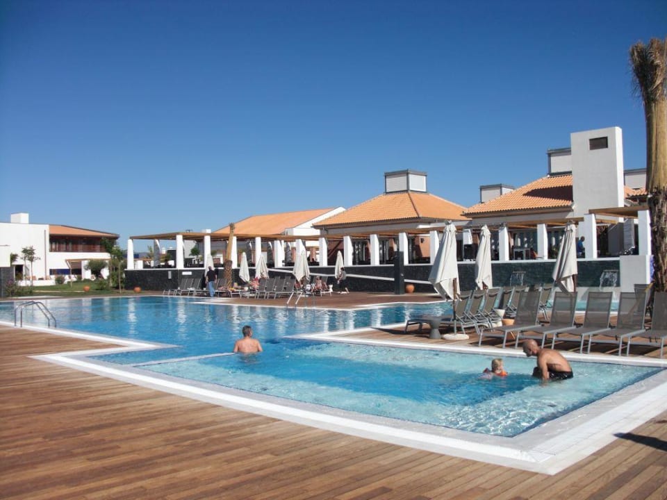 Pool & Restaurant ROBINSON QUINTA DA RIA