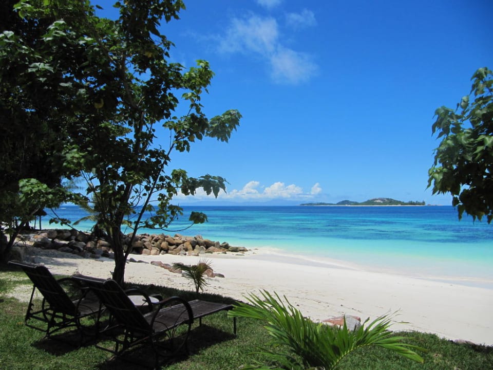 Traumstrand mit Blick auf die Insel Cousin Castello Beach Hotel