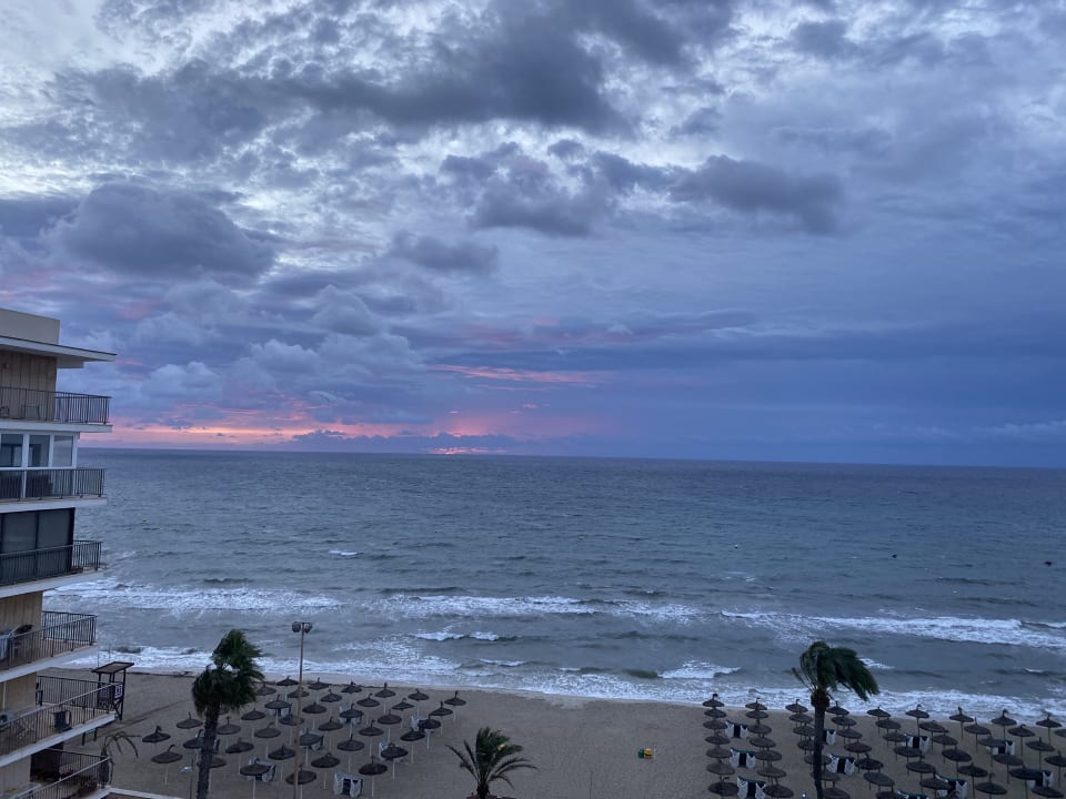 Strand Sabina Hotel & Suites