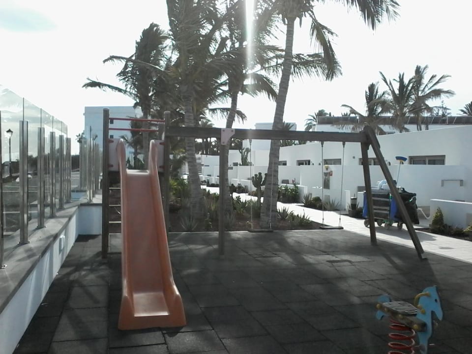 Spielplatz klein und sicher Hotel Las Costas