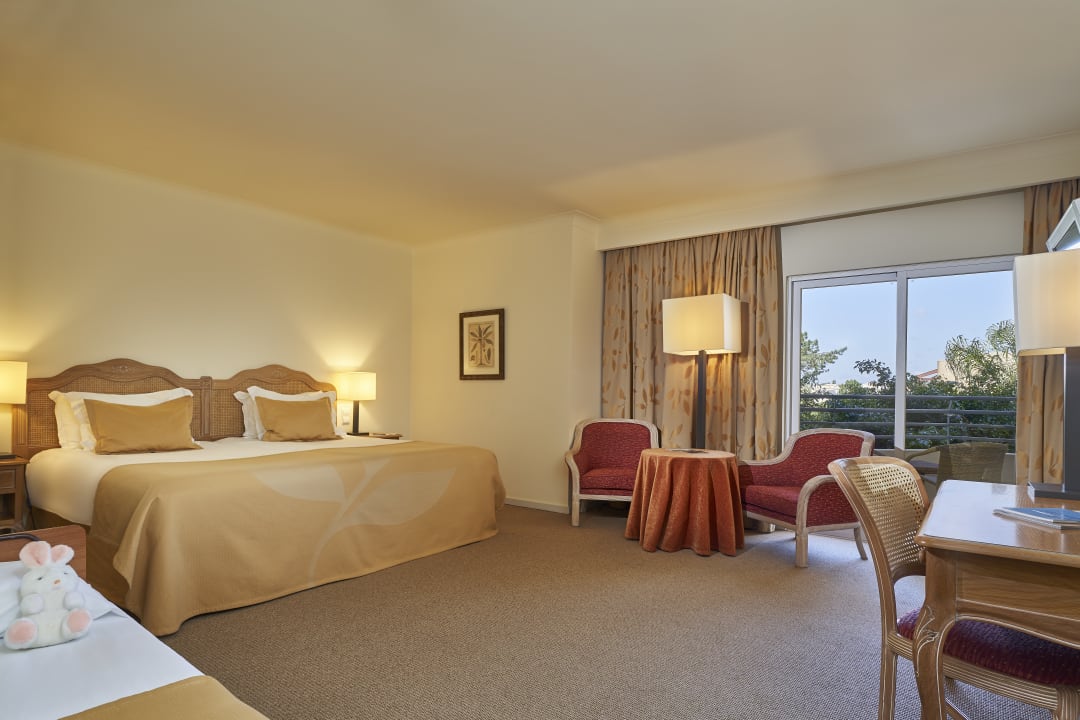 Zimmer PortoBay Falésia