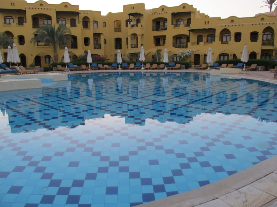 Fitness Pool Three Corners Rihana Resort Deluxe