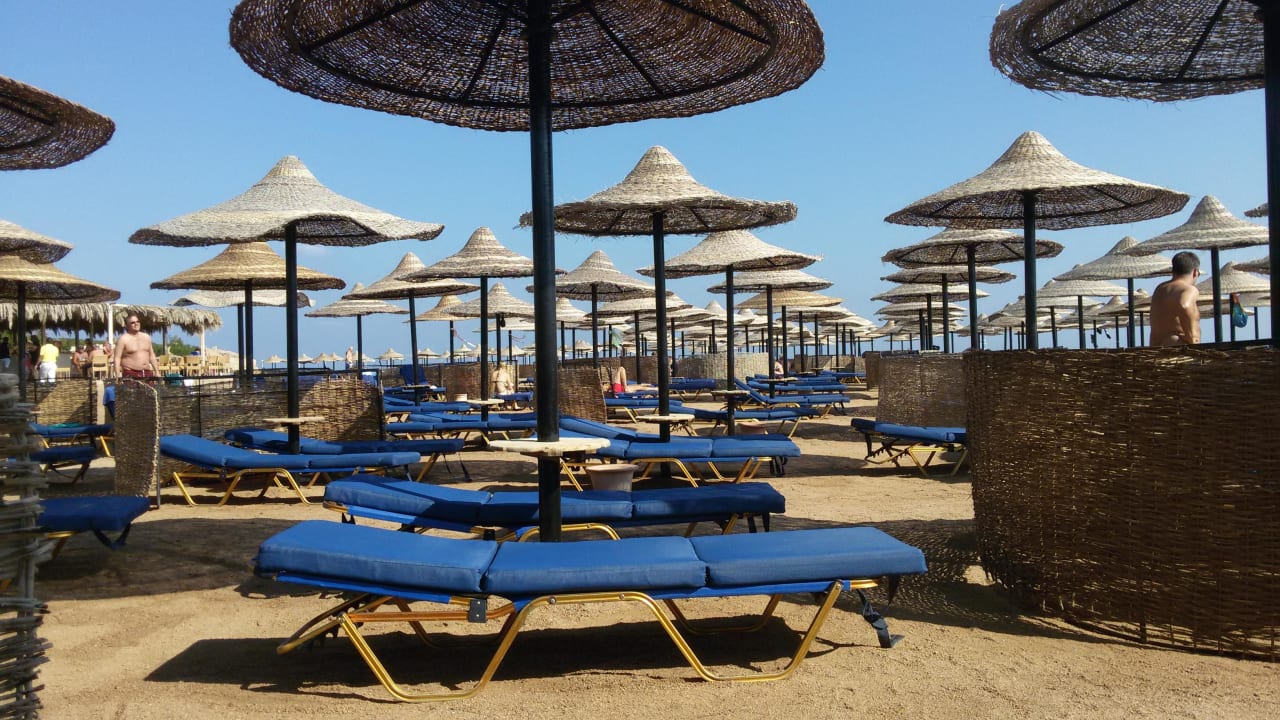 Keine Liegenreservierungen am Strand notwendig TUI MAGIC LIFE Kalawy