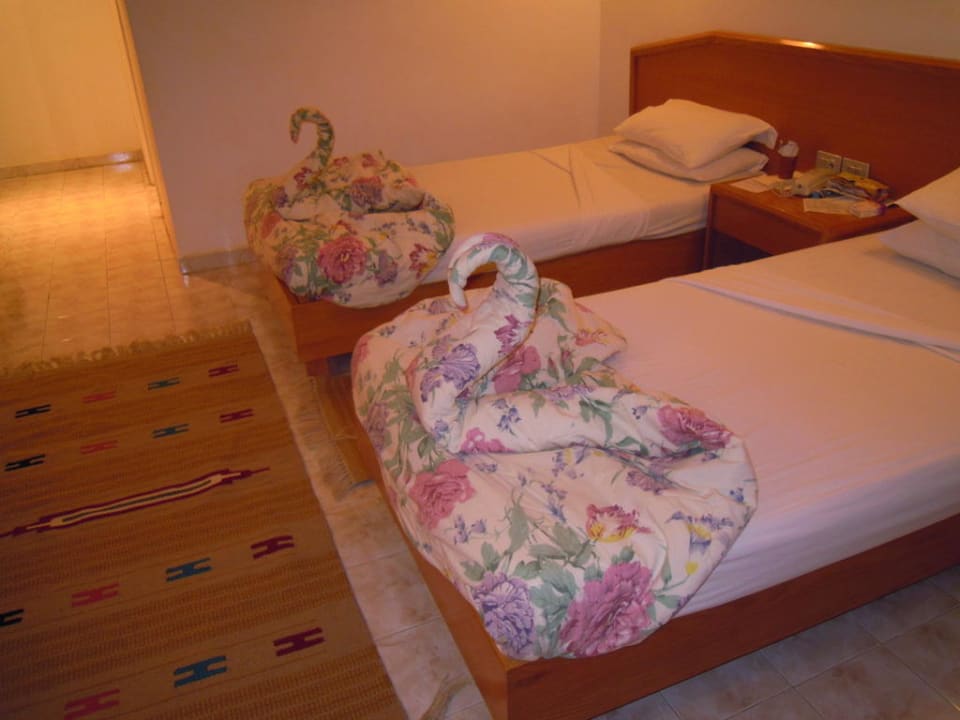 Betten Menaville Safaga