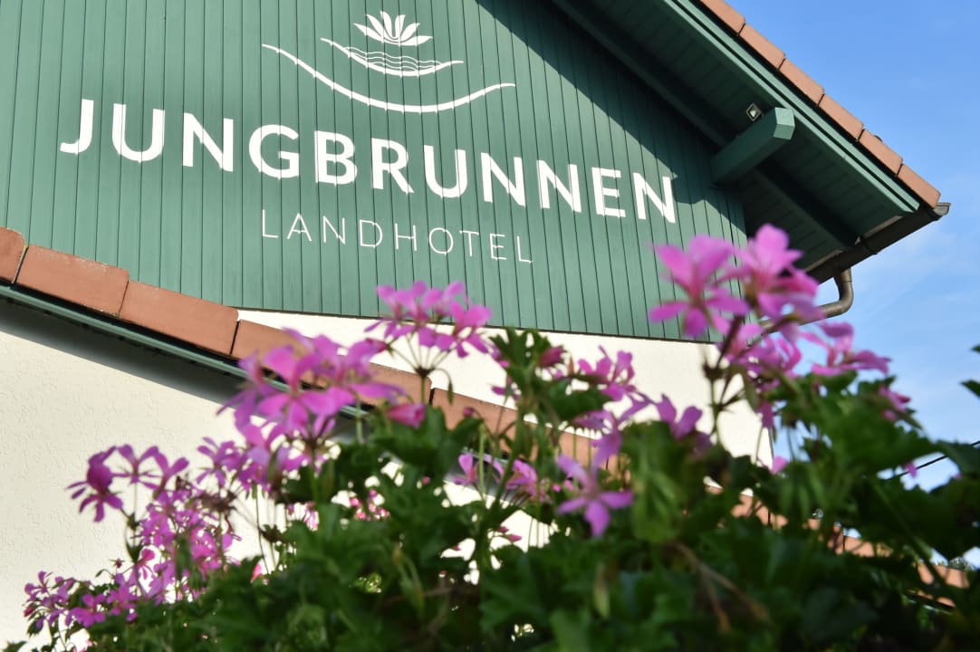 Außenansicht Landhotel Jungbrunnen
