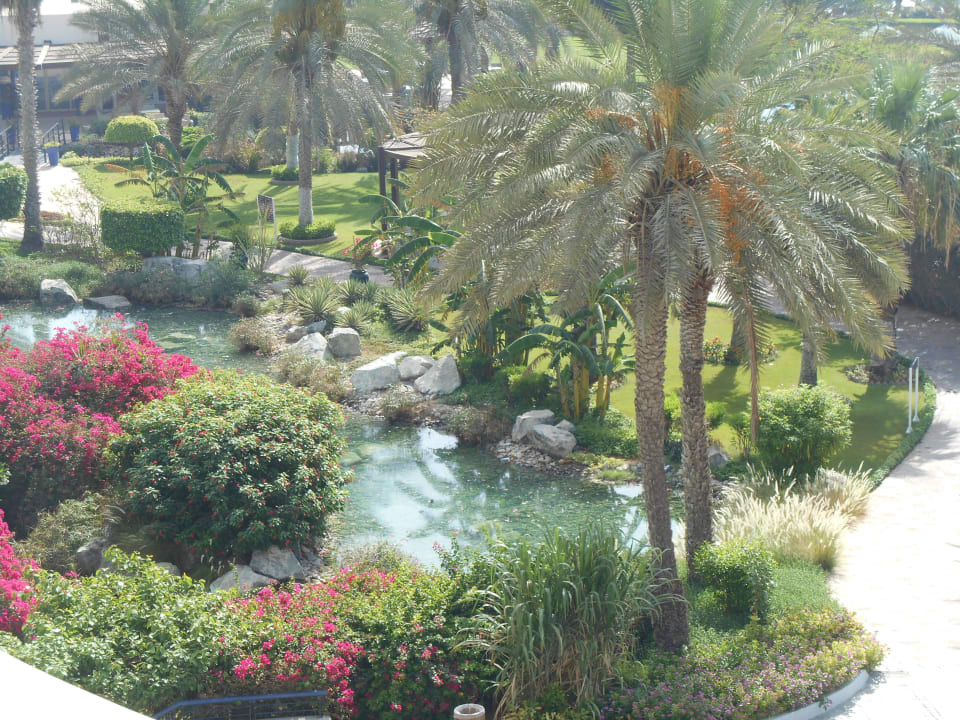 Hotel Le Meridien Al Aqah Beach Resort Hotel Le Meridien Al Aqah Beach Resort