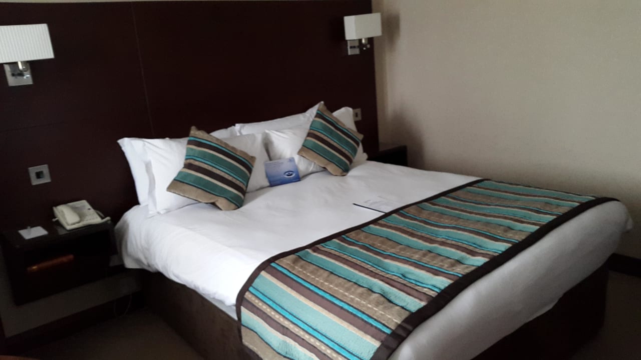 Gemütliches Bett Hotel Danubius Regents Park