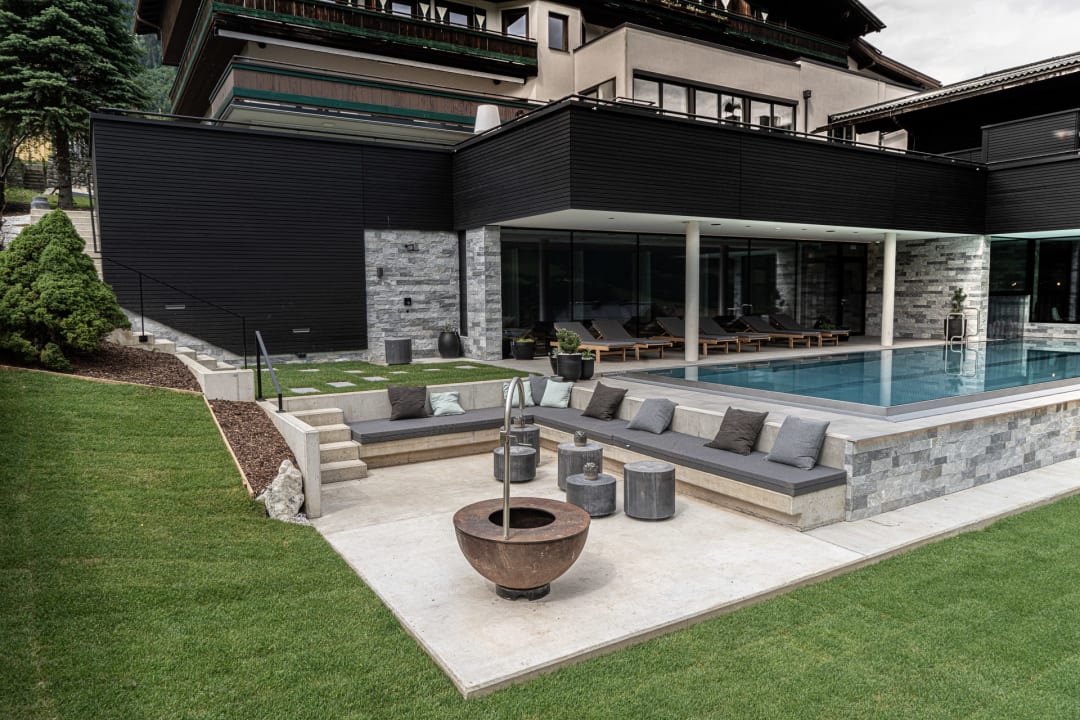 Pool Sonnhof by Vitus Winkler