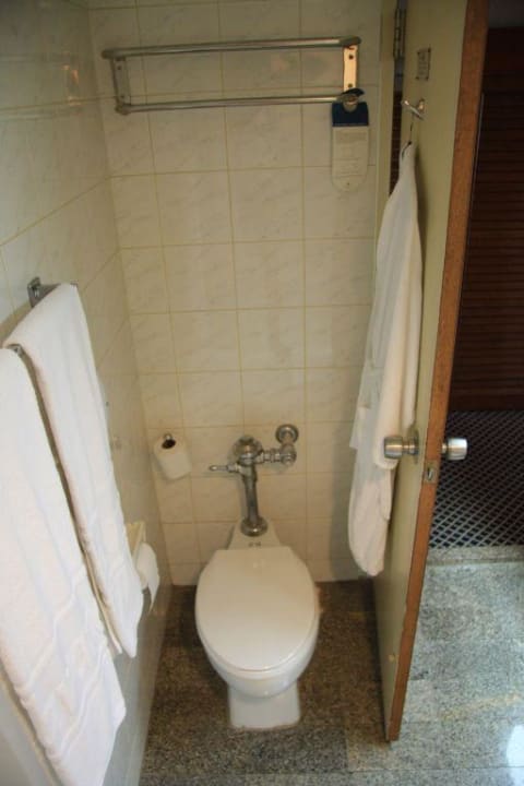 WC im Bad The Tawana Bangkok