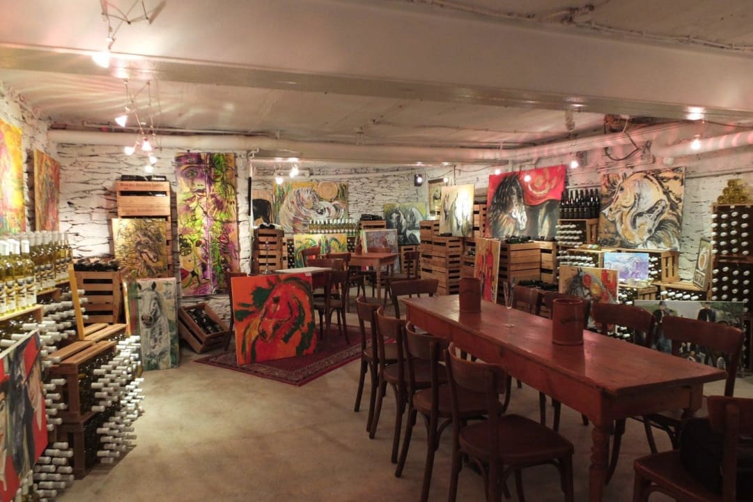 Moderner Weinkeller Hotel zur Post