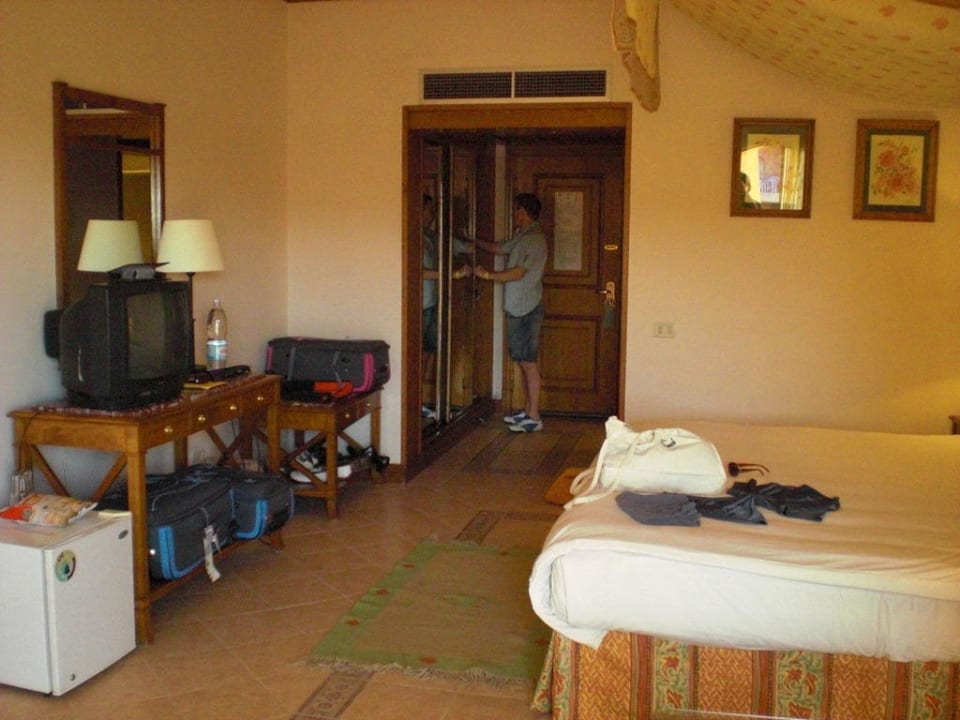 Sehr geräumiges Zimmer! Siva Grand Beach