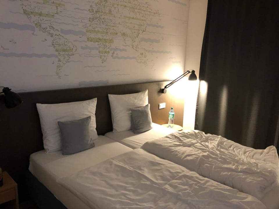 Zimmer JUFA Hotel Hamburg HafenCity