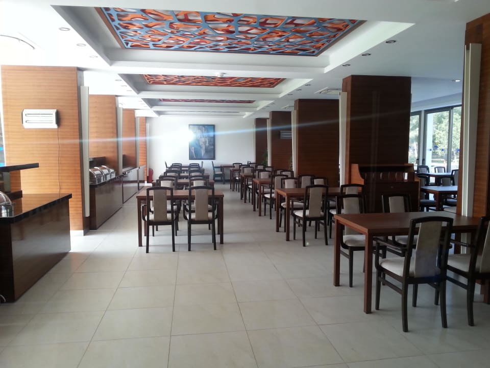 Restaurant im Salamis Park, z.Z. nicht genutzt Salamis Bay Conti Resort Hotel & Casino