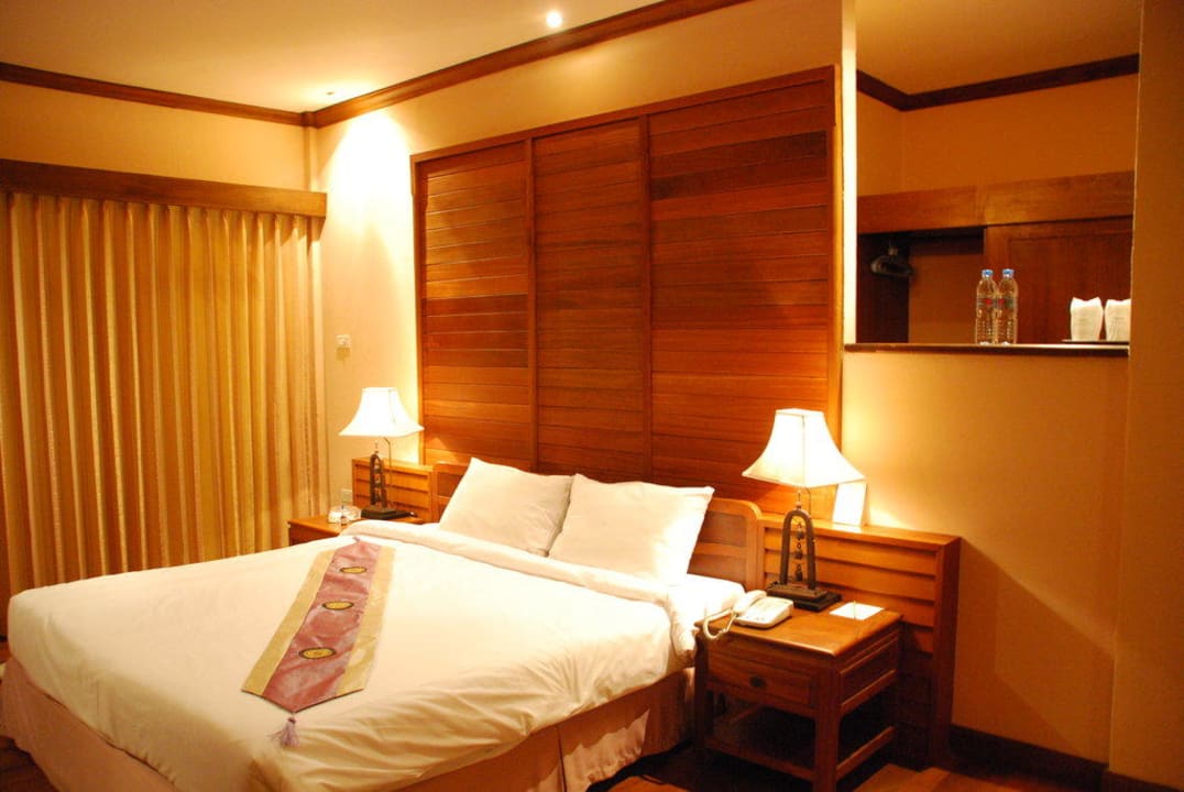 Bett The Andamania Beach Resort & Spa