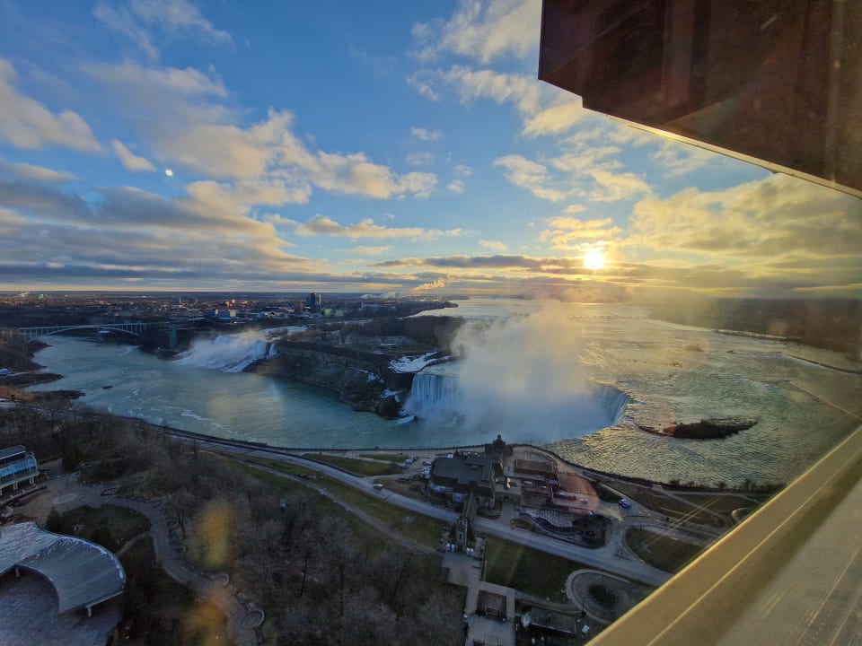 Ausblick Embassy Suites Hotel Niagara Falls / Fallsview