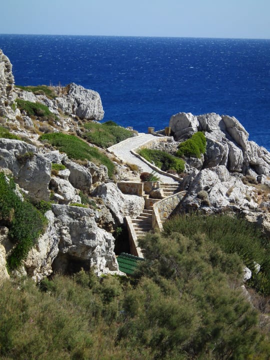 Neuer Weg zum Strand Hotel Kalithea Horizon Royal