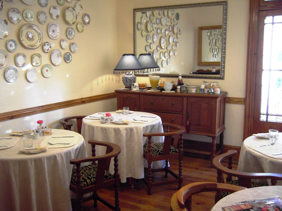 View of the dining room Guesthouse Melvin Residence