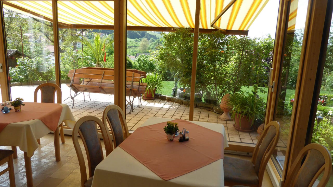 Frühstücksraum Gästehaus Köglmaier