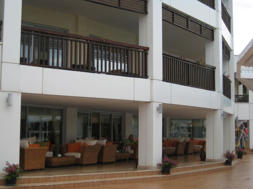 Bar lounge Latanya Park Resort