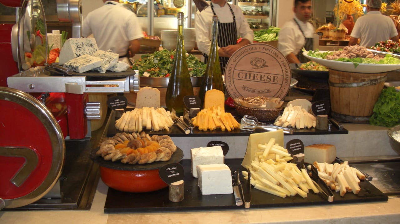 Käse  Hillside Beach Club