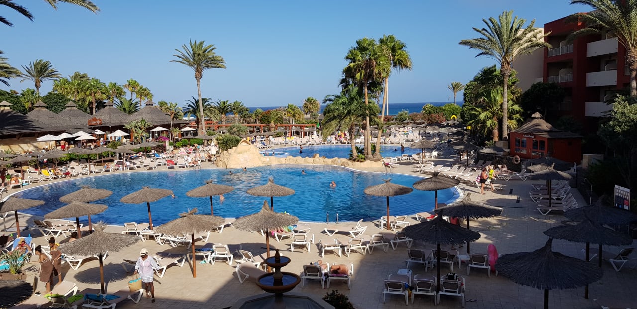 Pool Elba Carlota Beach & Golf Resort