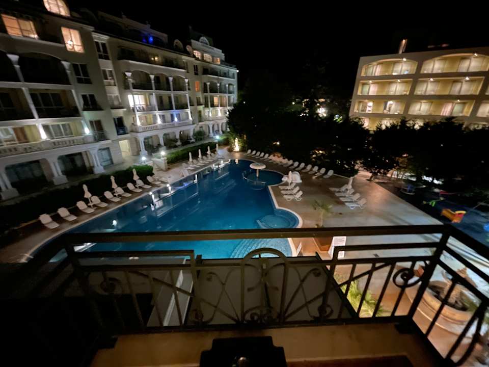 Pool Hotel Romance & Family Suites