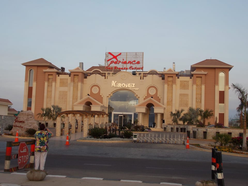 Frontansicht vom Hotel Hotel Xperience Sea Breeze Resort