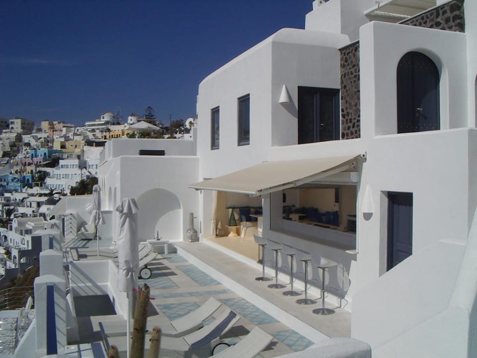 Poolbar Hotel Homeric Poems