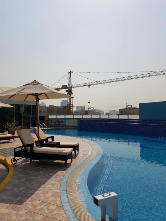 Pool Holiday Inn Bur Dubai - Embassy District
