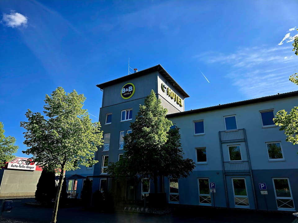 Außenansicht B&B Hotel Hannover-Lahe