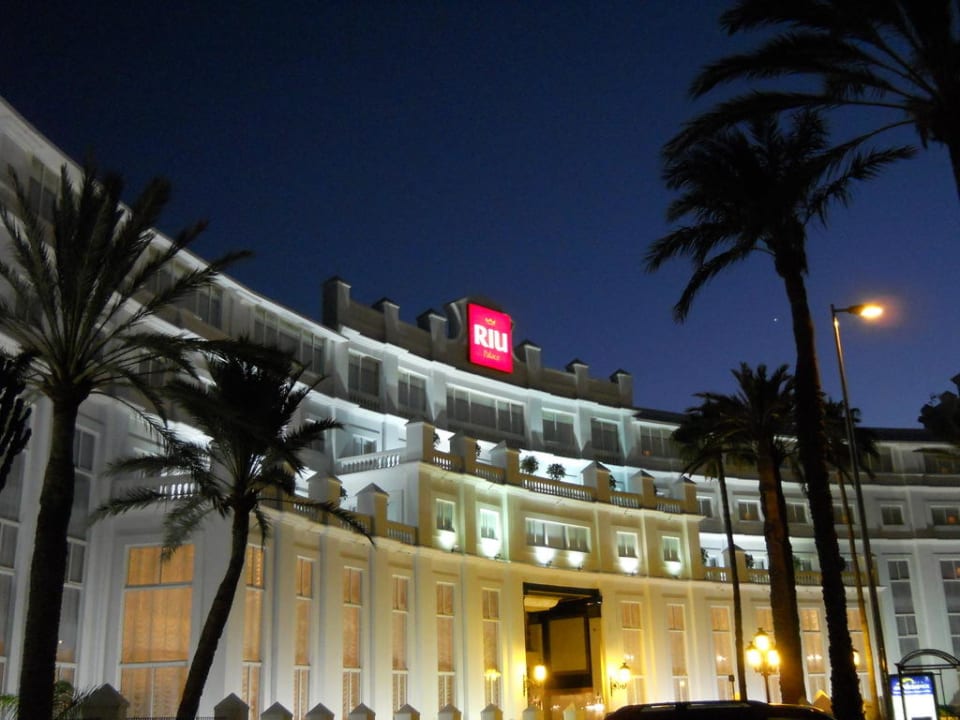 Vorderansicht Hotel Riu Palace Maspalomas Adults Only