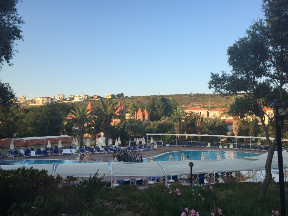 Pool Club Resort Atlantis